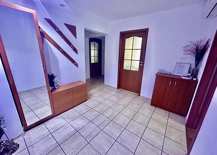 Elina Apartament